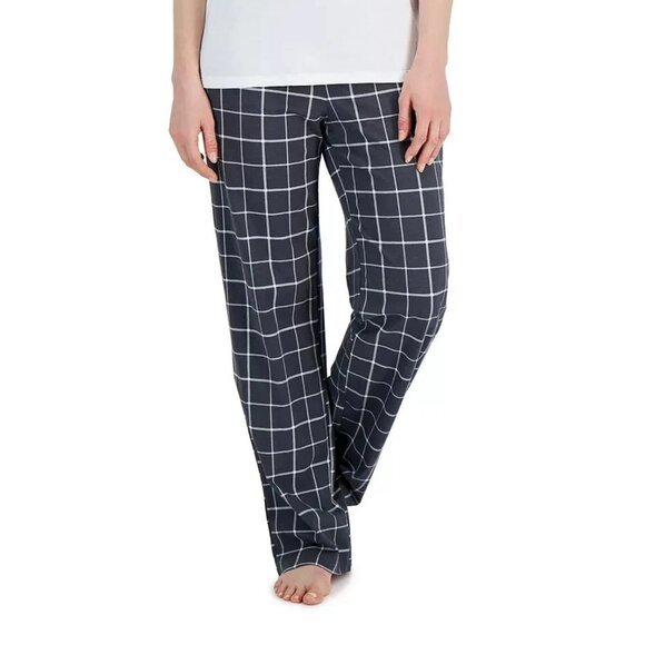 Family Pajamas Women's 2-Piece Pajama Set, White Gray Multi Mama Deer - Picture 4 of 5